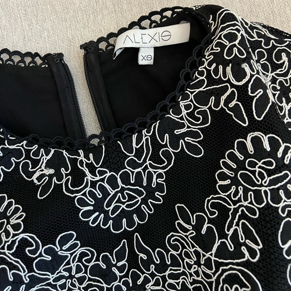 Alexis Romper - Picture 3 of 6